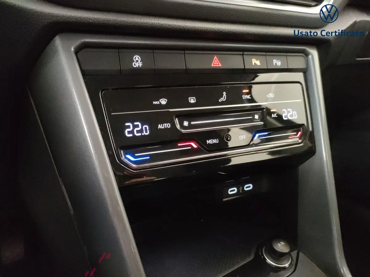 Volkswagen T-Roc usata a Varese (12)