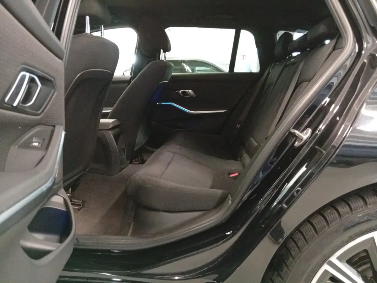 BMW Serie 3 Touring usata a Varese (10)