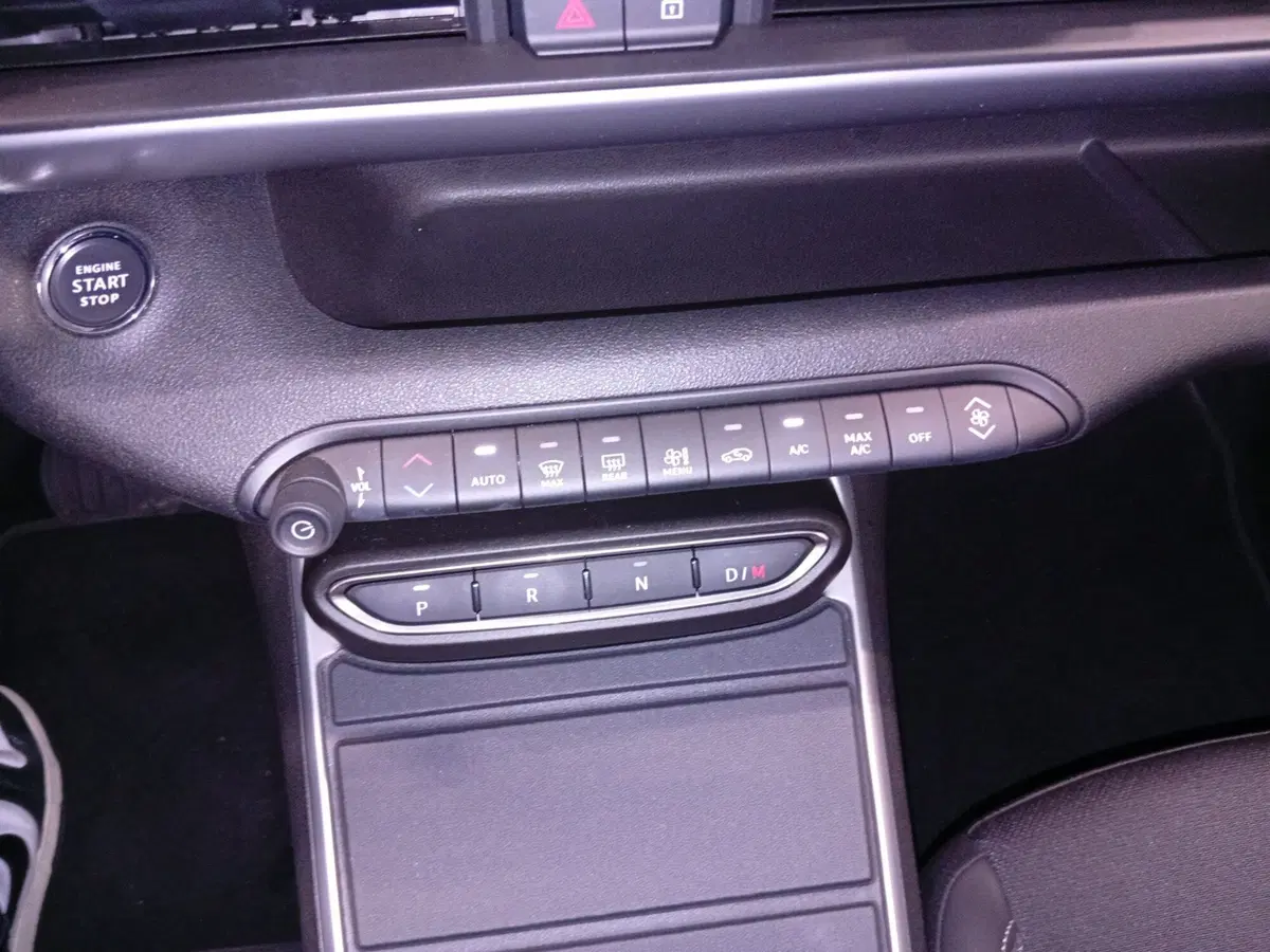 Jeep Avenger usata a Varese (12)