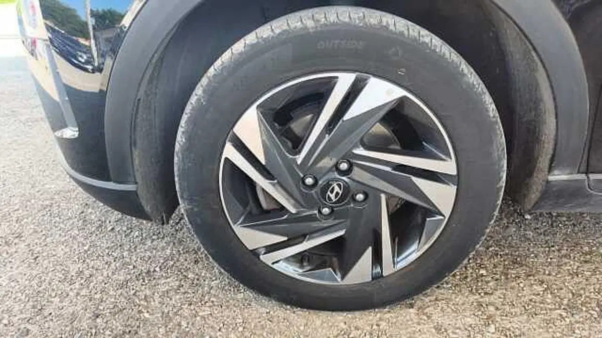 Hyundai Bayon usata a Firenze (5)