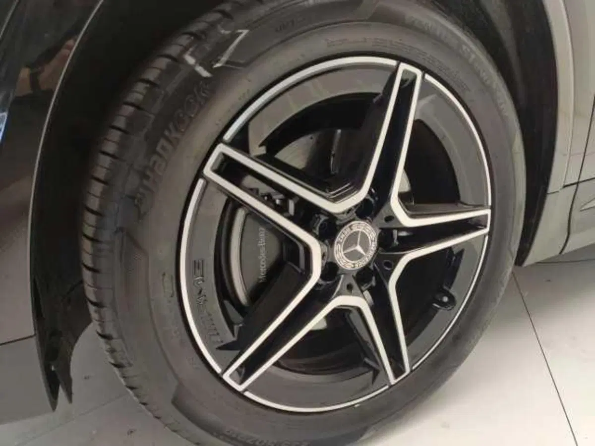 Mercedes-Benz GLA SUV usata a Avellino (12)