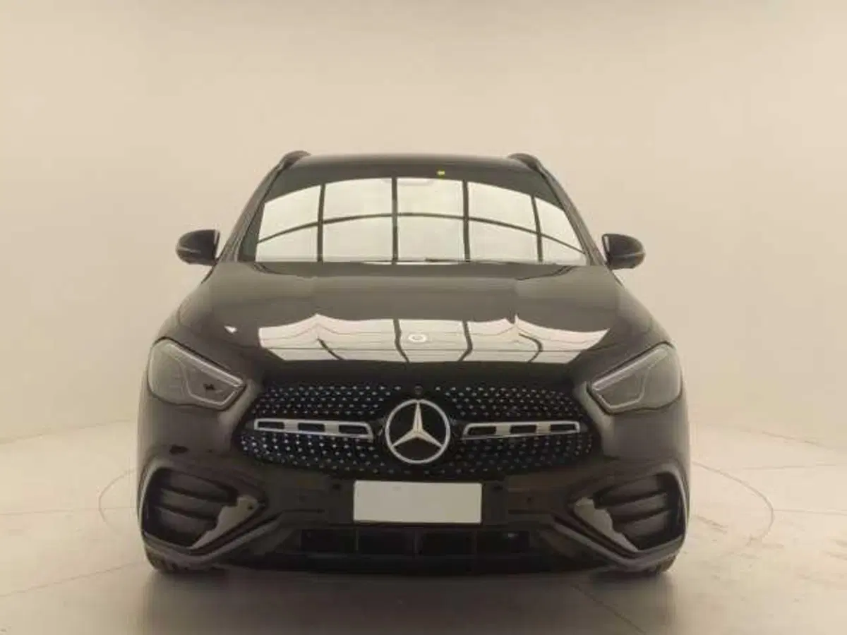 Mercedes-Benz GLA SUV usata a Avellino (2)