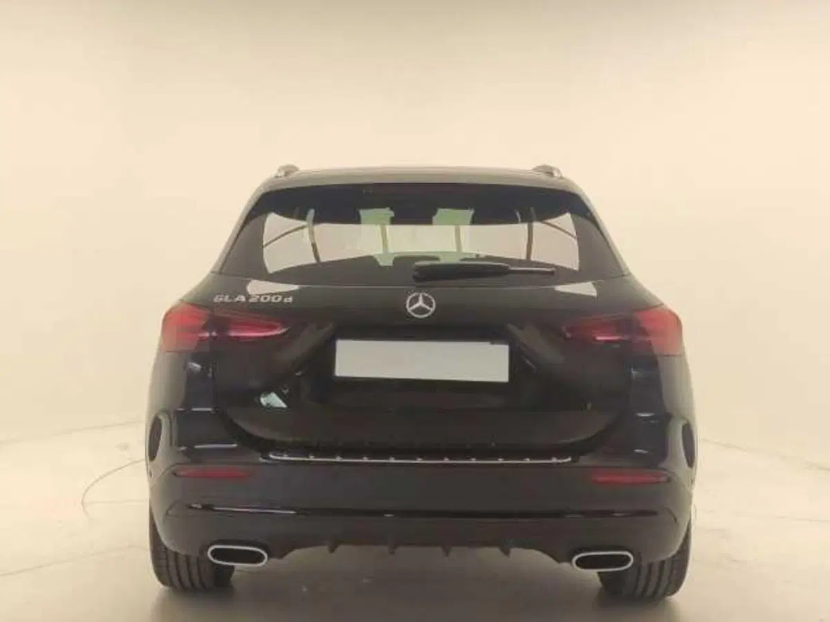 Mercedes-Benz GLA SUV usata a Avellino (6)