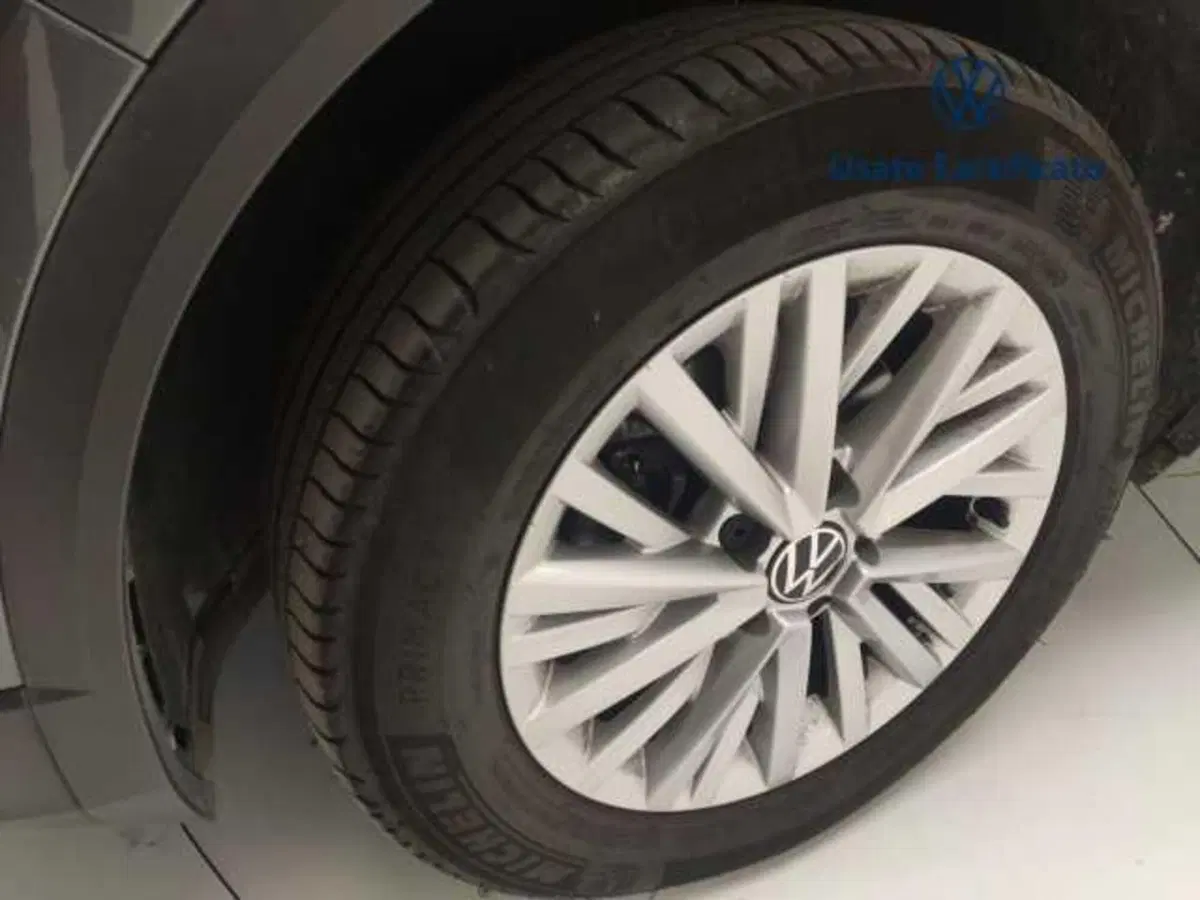 Volkswagen T-Roc usata a Avellino (9)