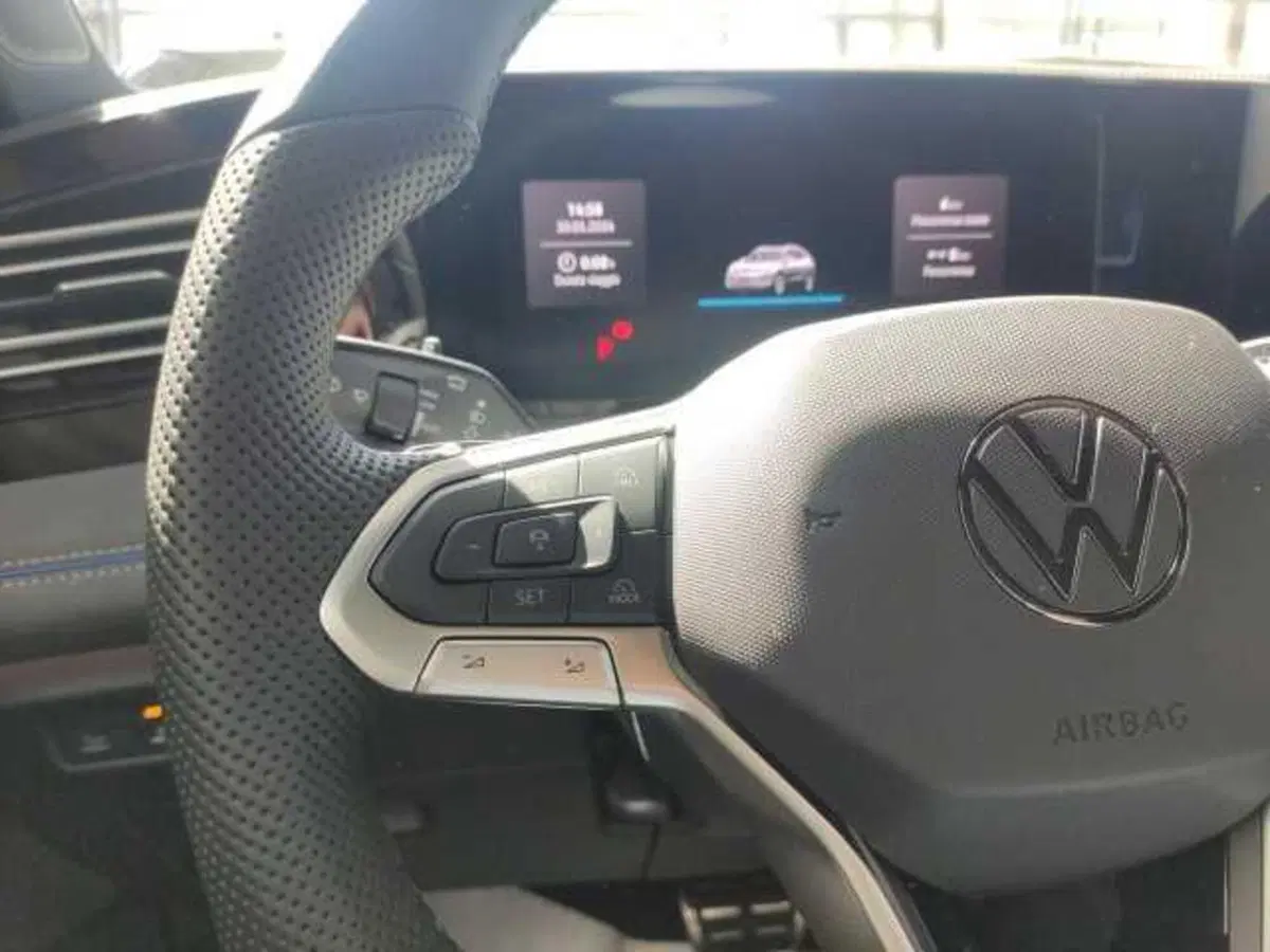 Volkswagen Tiguan nuova a Avellino (20)