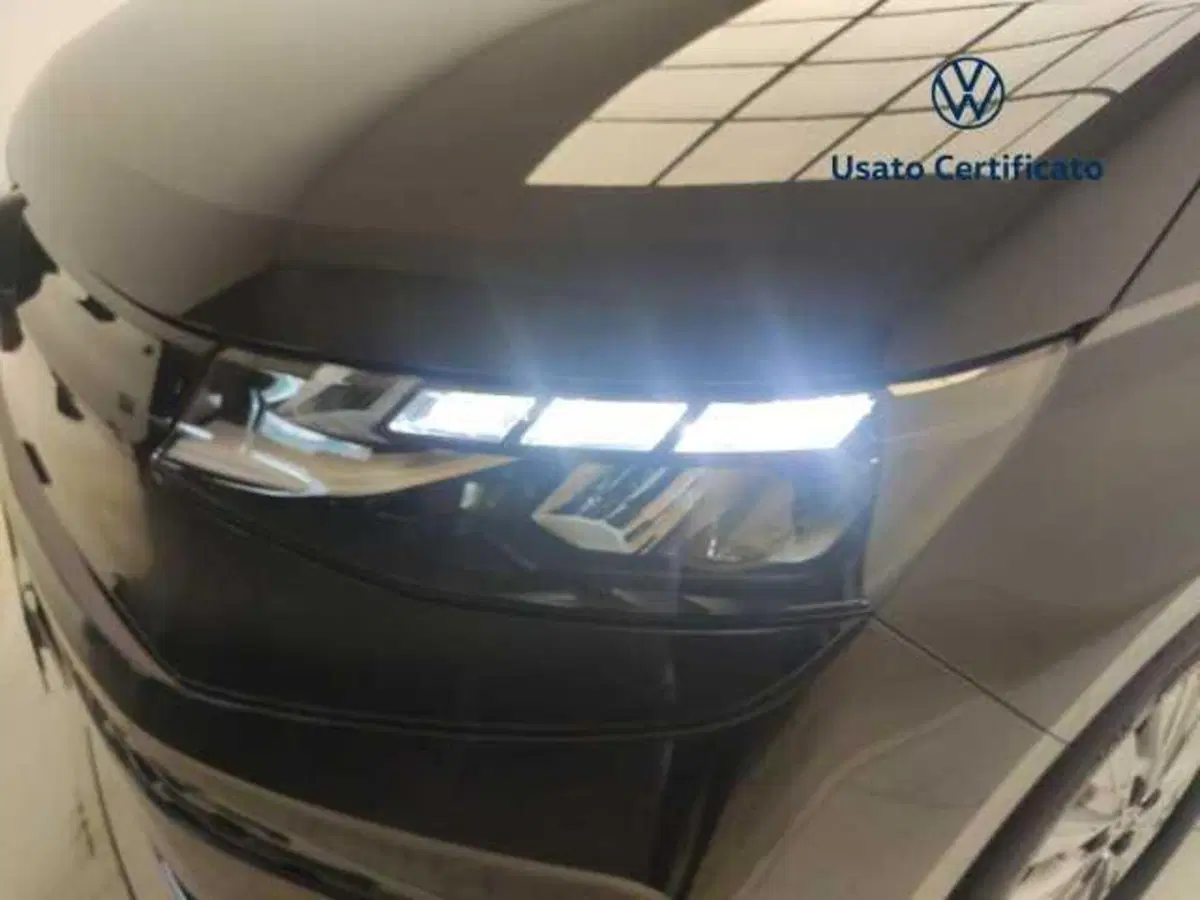 Volkswagen Multivan usata a Avellino (9)