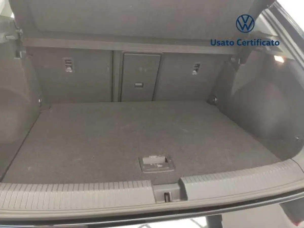 Volkswagen T-Roc usata a Avellino (13)