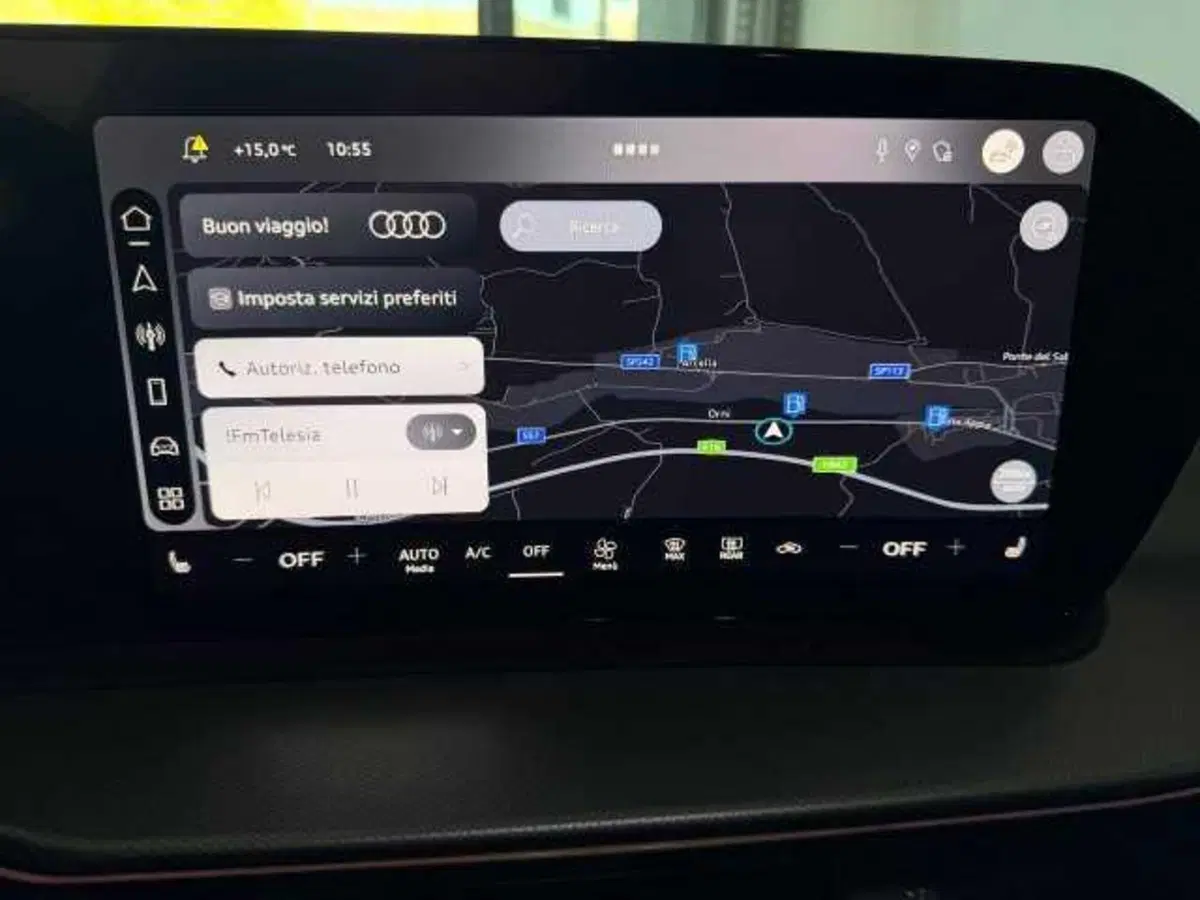 Audi Q3 Sportback nuova a Avellino (17)