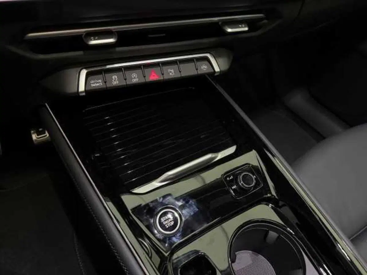 Audi Q3 Sportback nuova a Avellino (19)