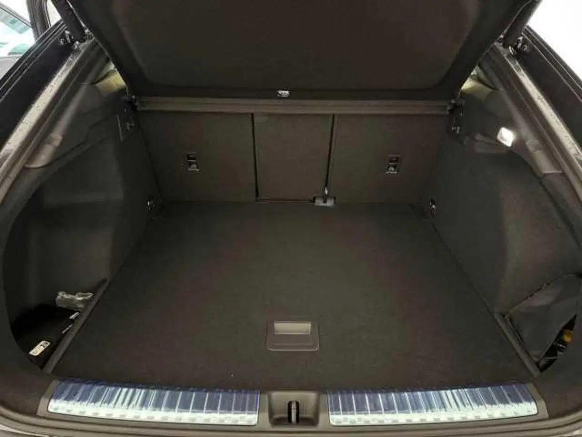 Audi Q3 Sportback nuova a Avellino (7)