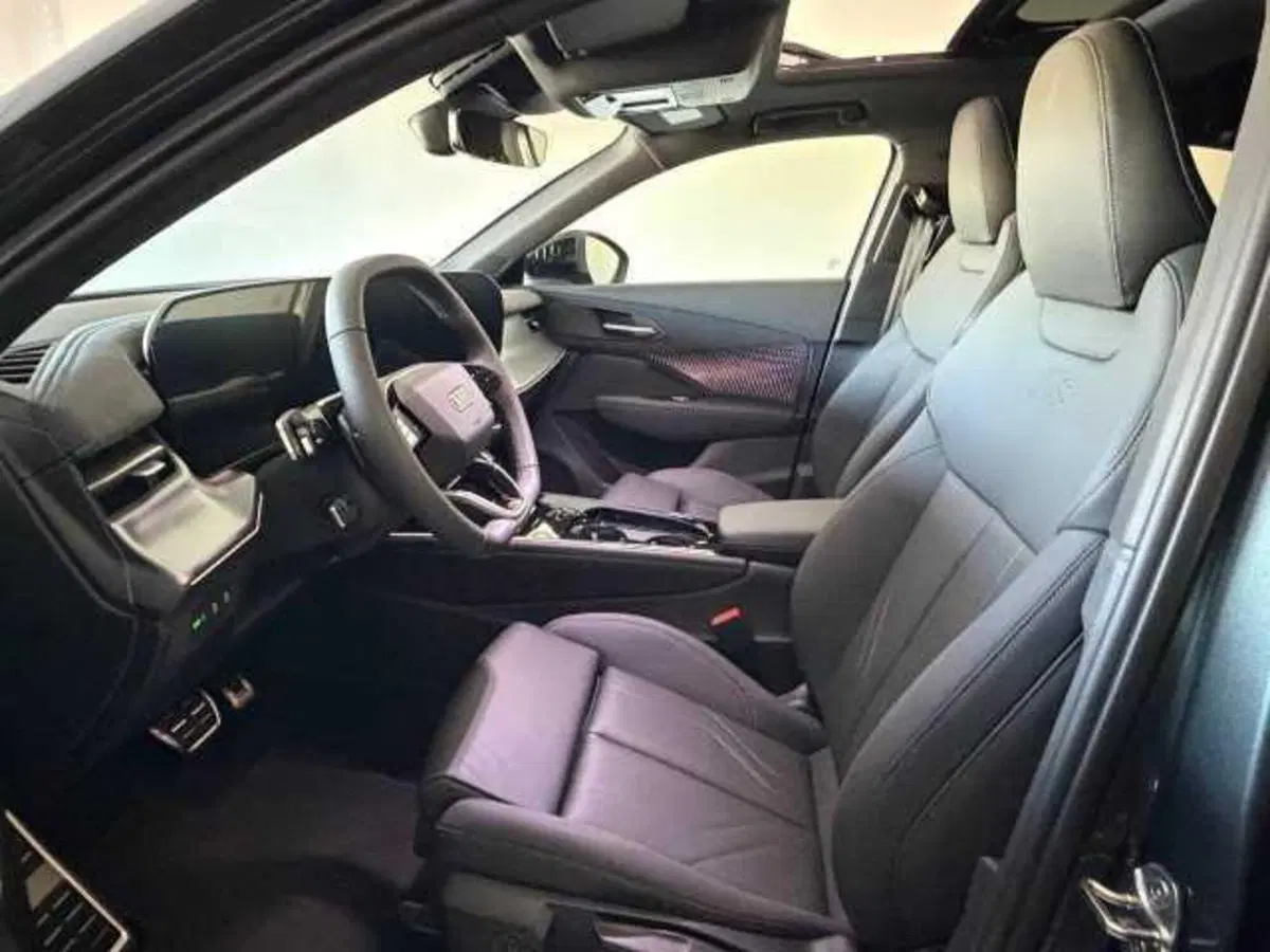 Audi Q3 Sportback nuova a Avellino (9)