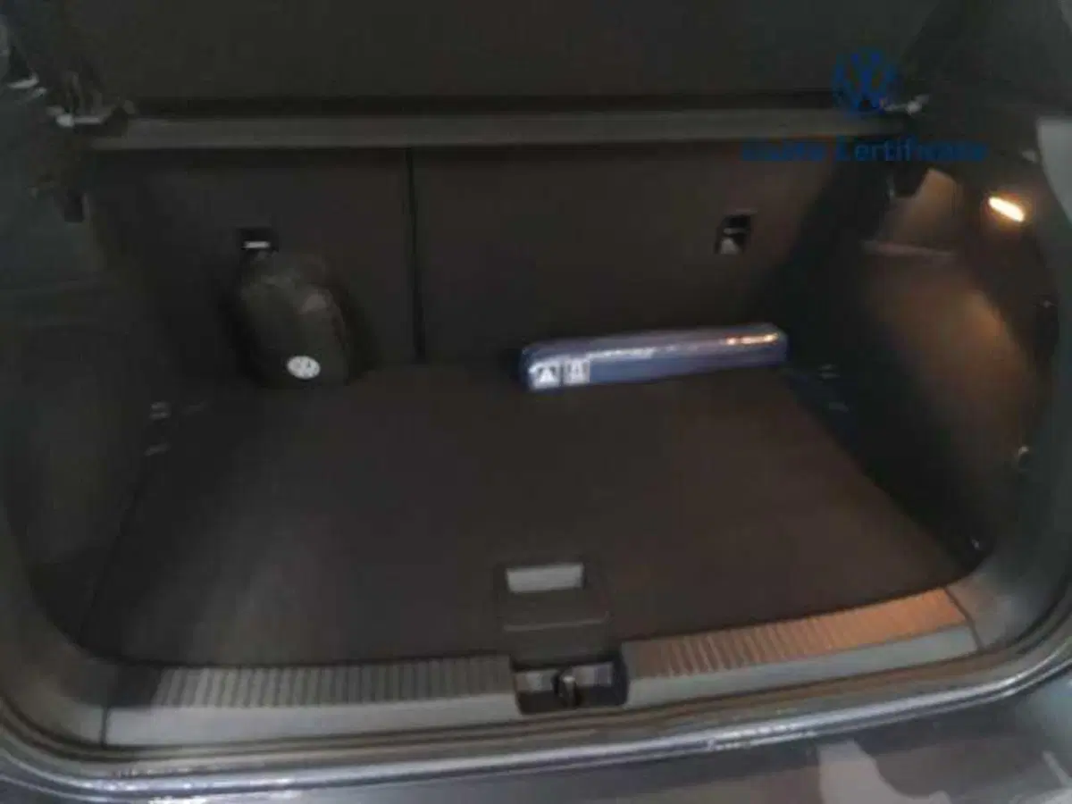 Volkswagen T-Cross nuova a Avellino (10)