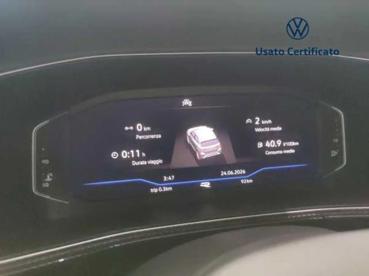 Volkswagen T-Cross nuova a Avellino (18)