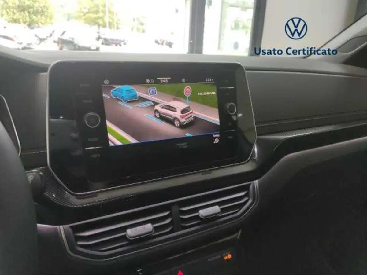 Volkswagen T-Cross nuova a Avellino (19)
