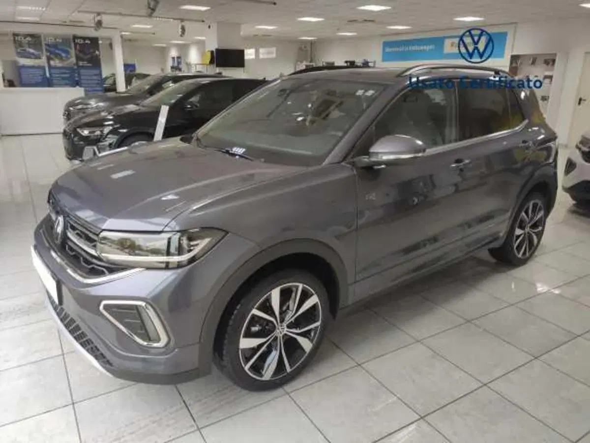 Volkswagen T-Cross nuova a Avellino (3)