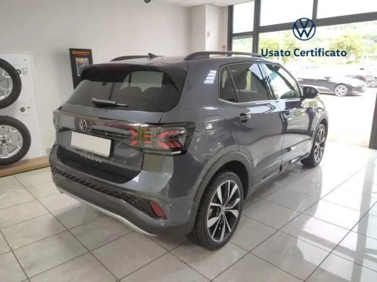 Volkswagen T-Cross nuova a Avellino (6)