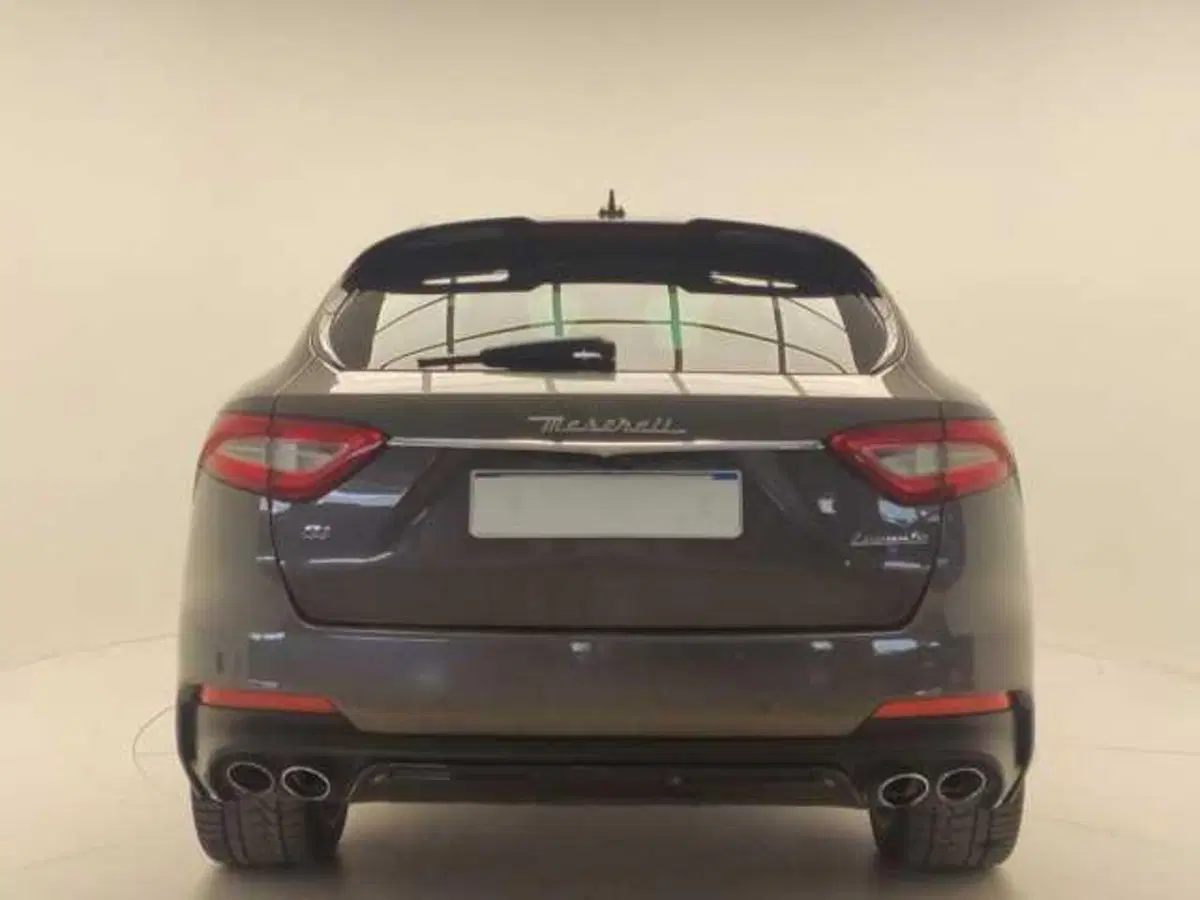Maserati Levante usata a Avellino (4)