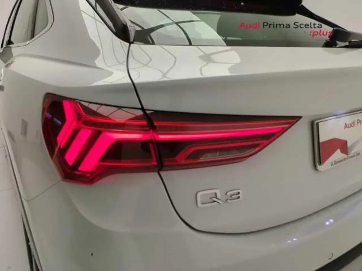 Audi Q3 Sportback usata a Avellino (12)