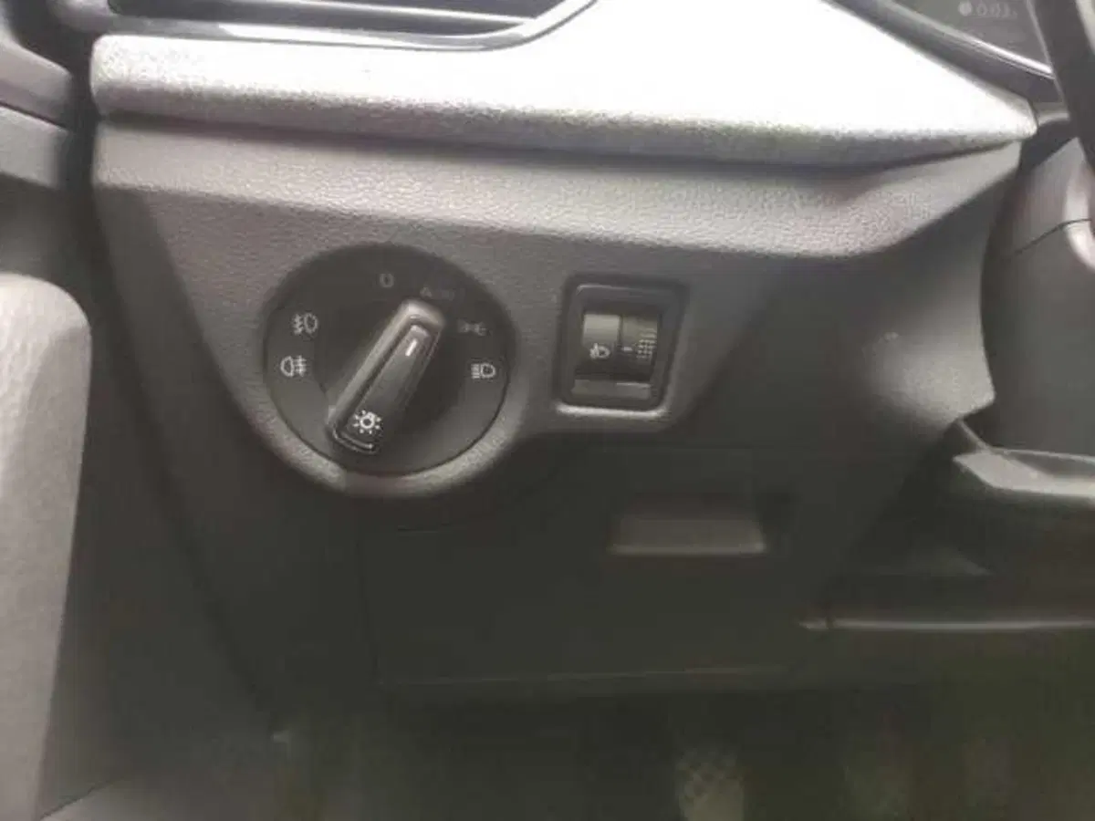 Skoda Kamiq usata a Avellino (16)