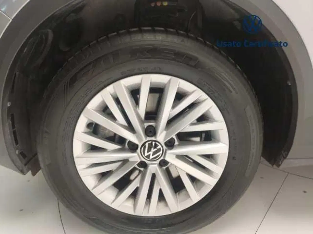 Volkswagen T-Roc usata a Avellino (9)