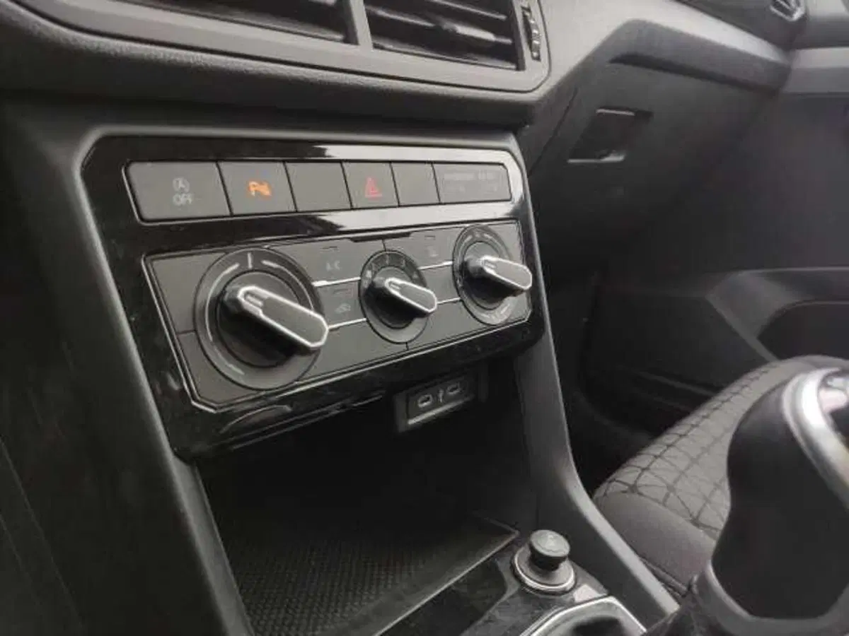 Volkswagen T-Cross usata a Avellino (16)