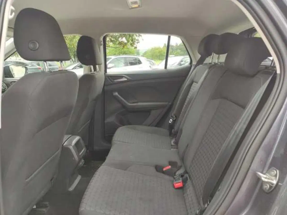Volkswagen T-Cross usata a Avellino (18)