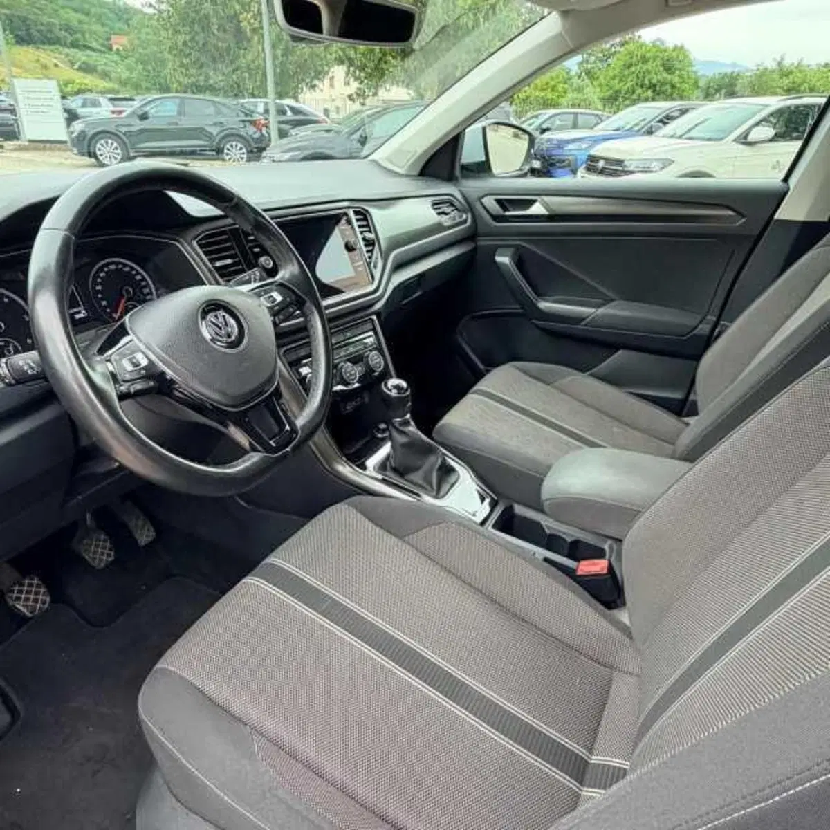 Volkswagen T-Roc usata a Avellino (11)