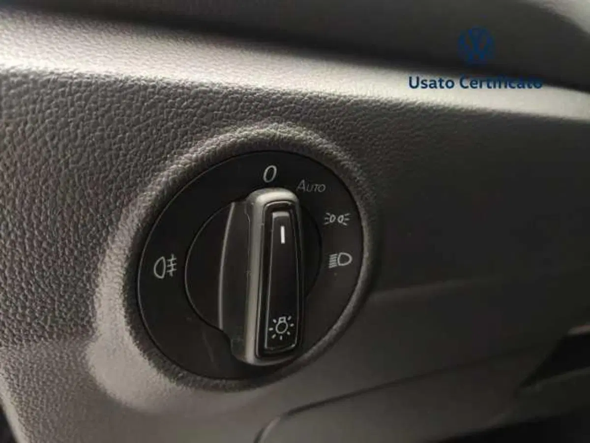 Volkswagen T-Roc usata a Avellino (20)