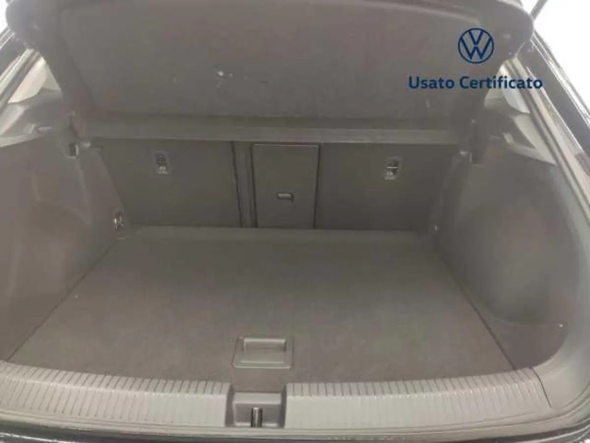 Volkswagen T-Roc usata a Avellino (12)