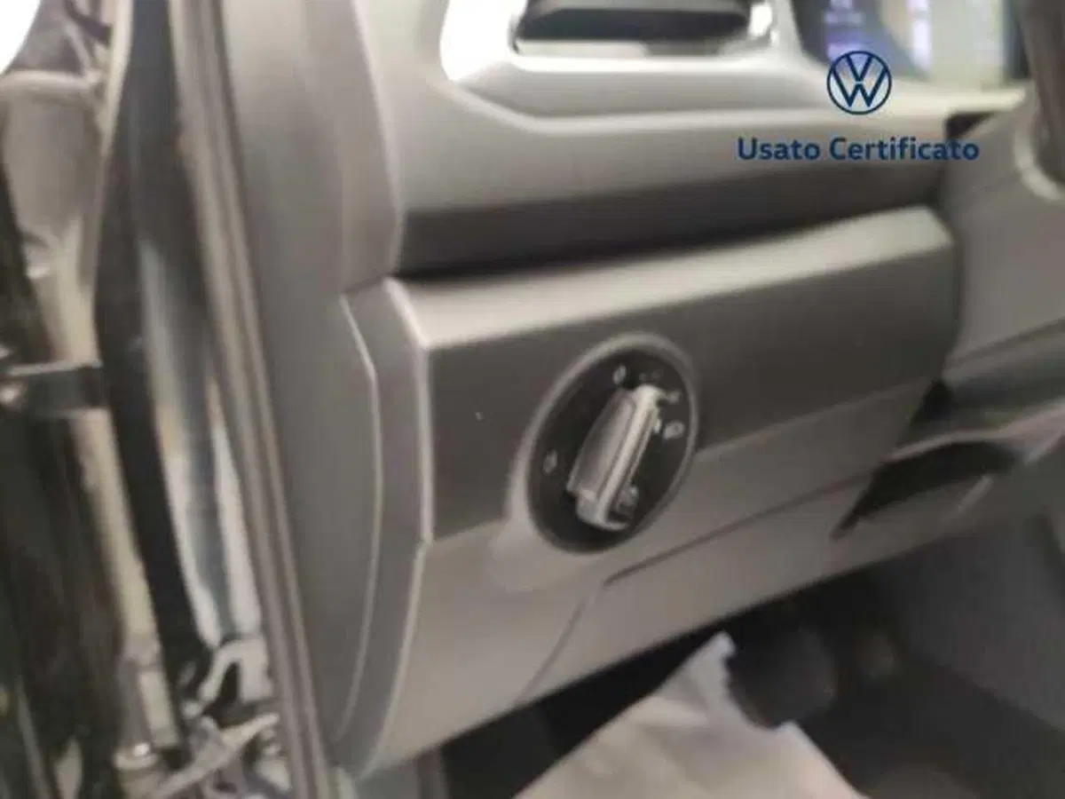 Volkswagen T-Roc usata a Avellino (16)