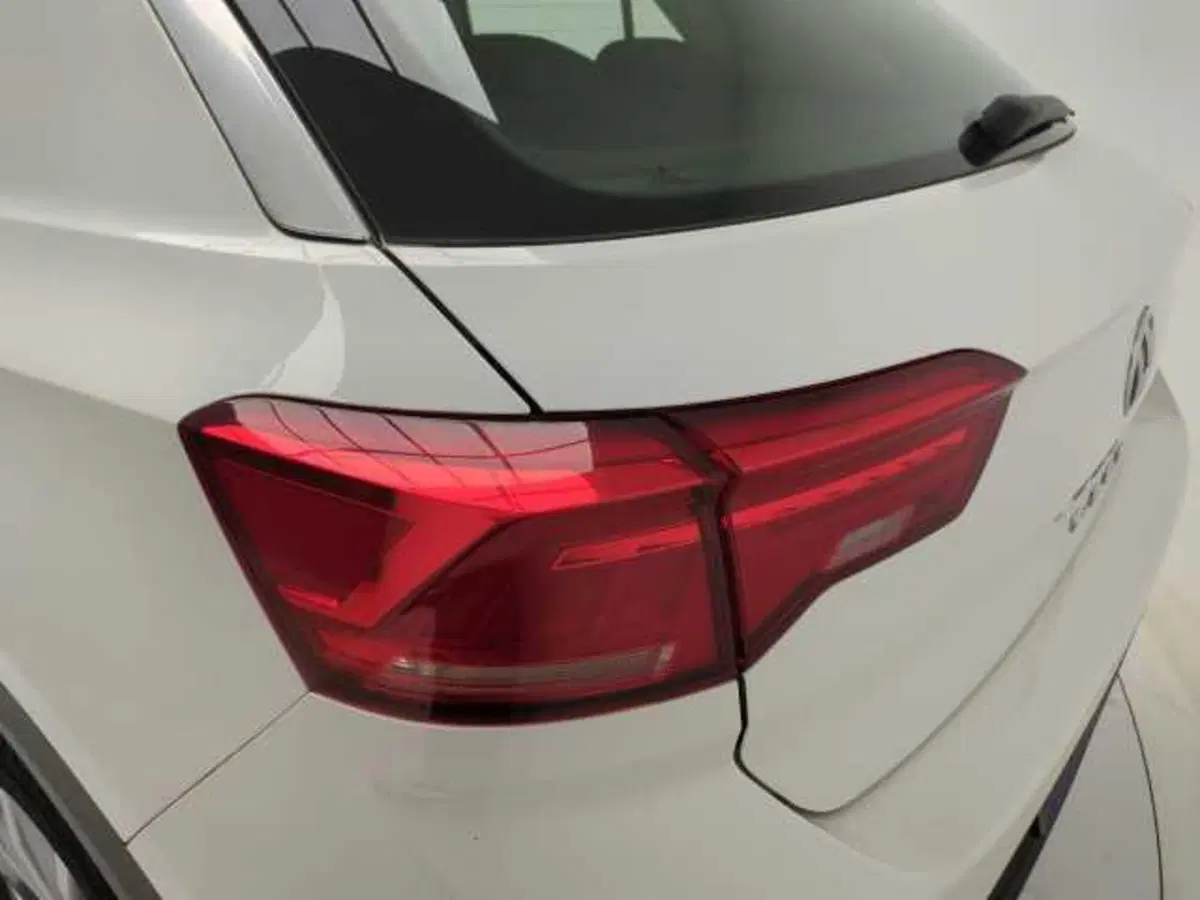 Volkswagen T-Roc usata a Avellino (9)