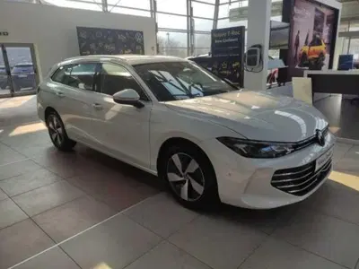 Volkswagen Passat 1.5 tsi ehybrid Passat 204cv dsg nuova a Pratola Serra