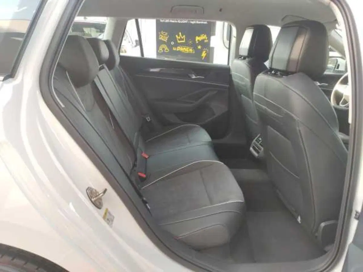 Volkswagen Passat nuova a Avellino (20)