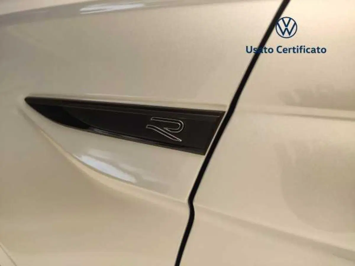 Volkswagen Polo nuova a Avellino (12)