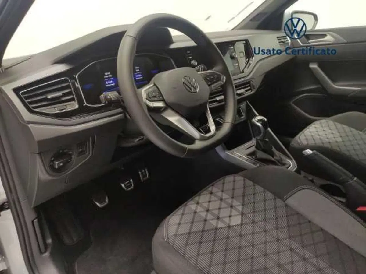 Volkswagen Polo nuova a Avellino (19)