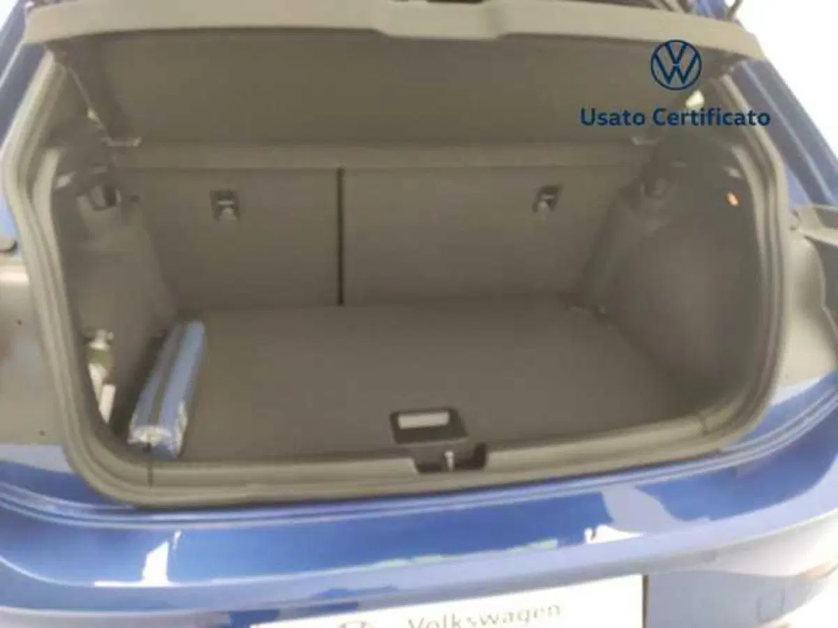 Volkswagen Polo nuova a Avellino (13)