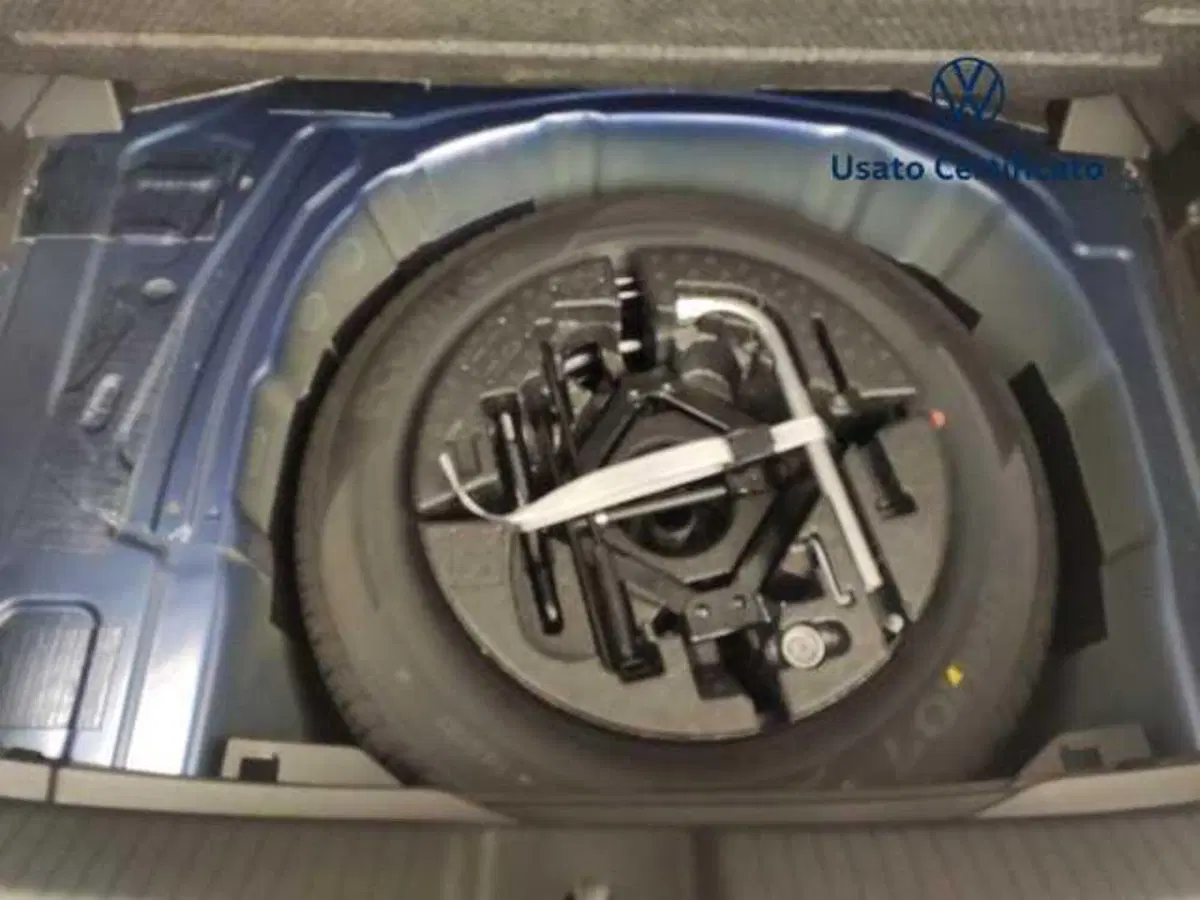 Volkswagen Polo nuova a Avellino (14)