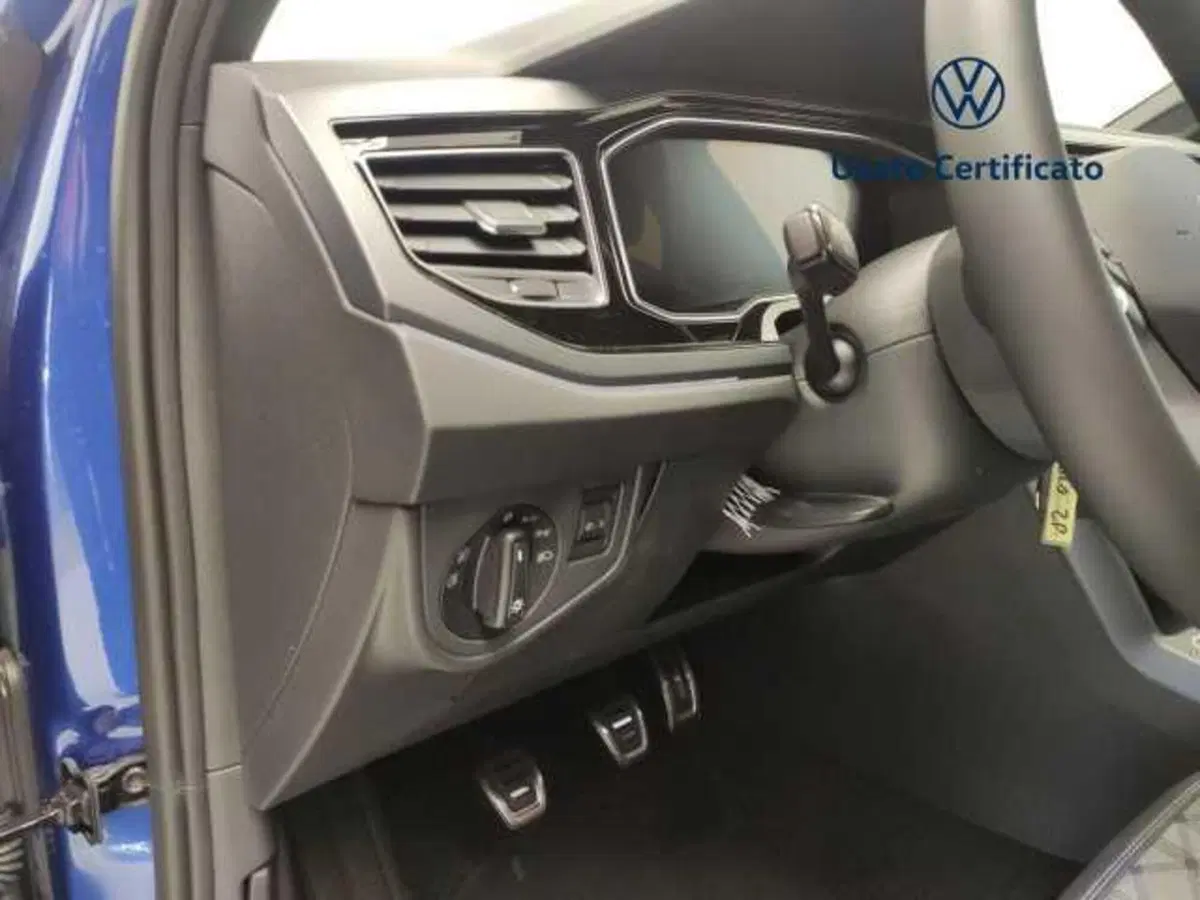Volkswagen Polo nuova a Avellino (16)