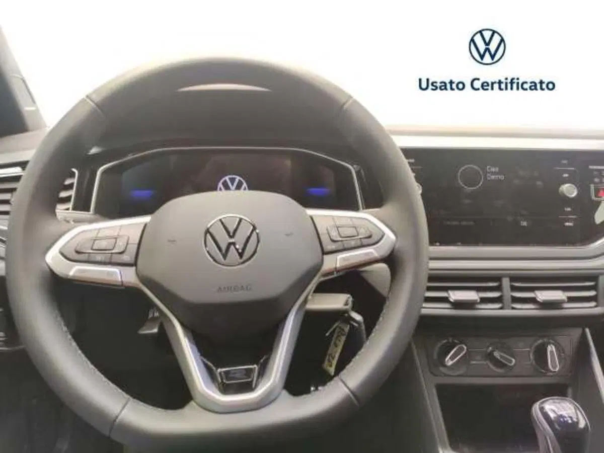 Volkswagen Polo nuova a Avellino (17)