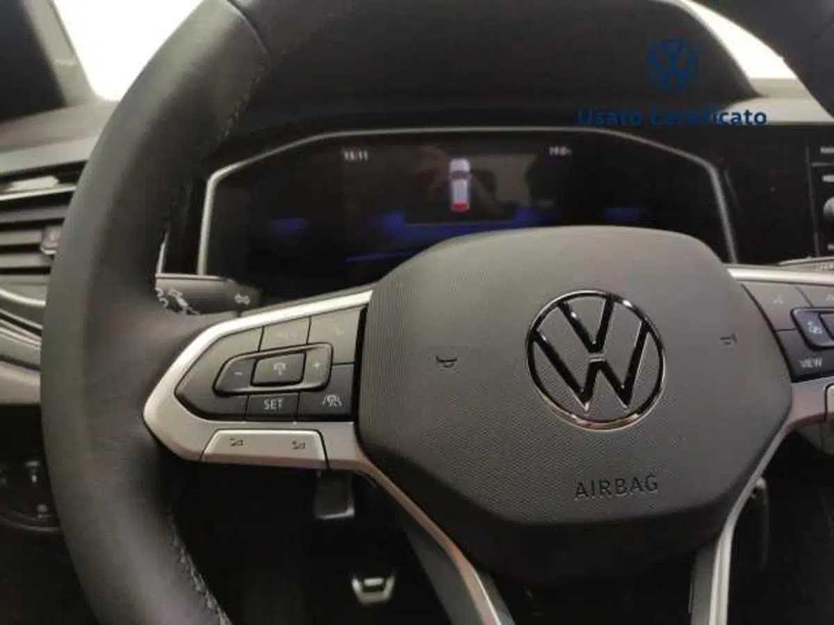 Volkswagen Polo nuova a Avellino (18)