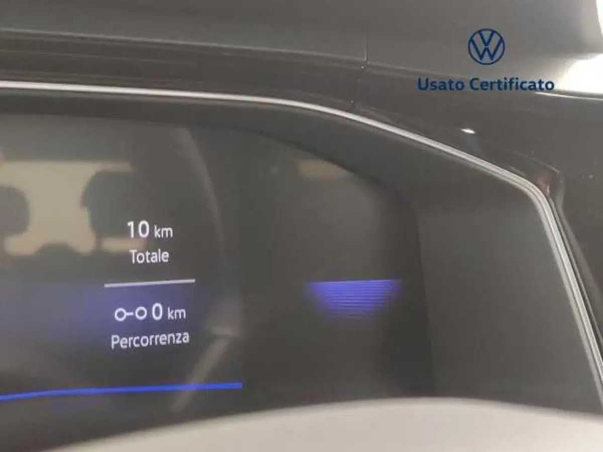 Volkswagen Polo nuova a Avellino (19)
