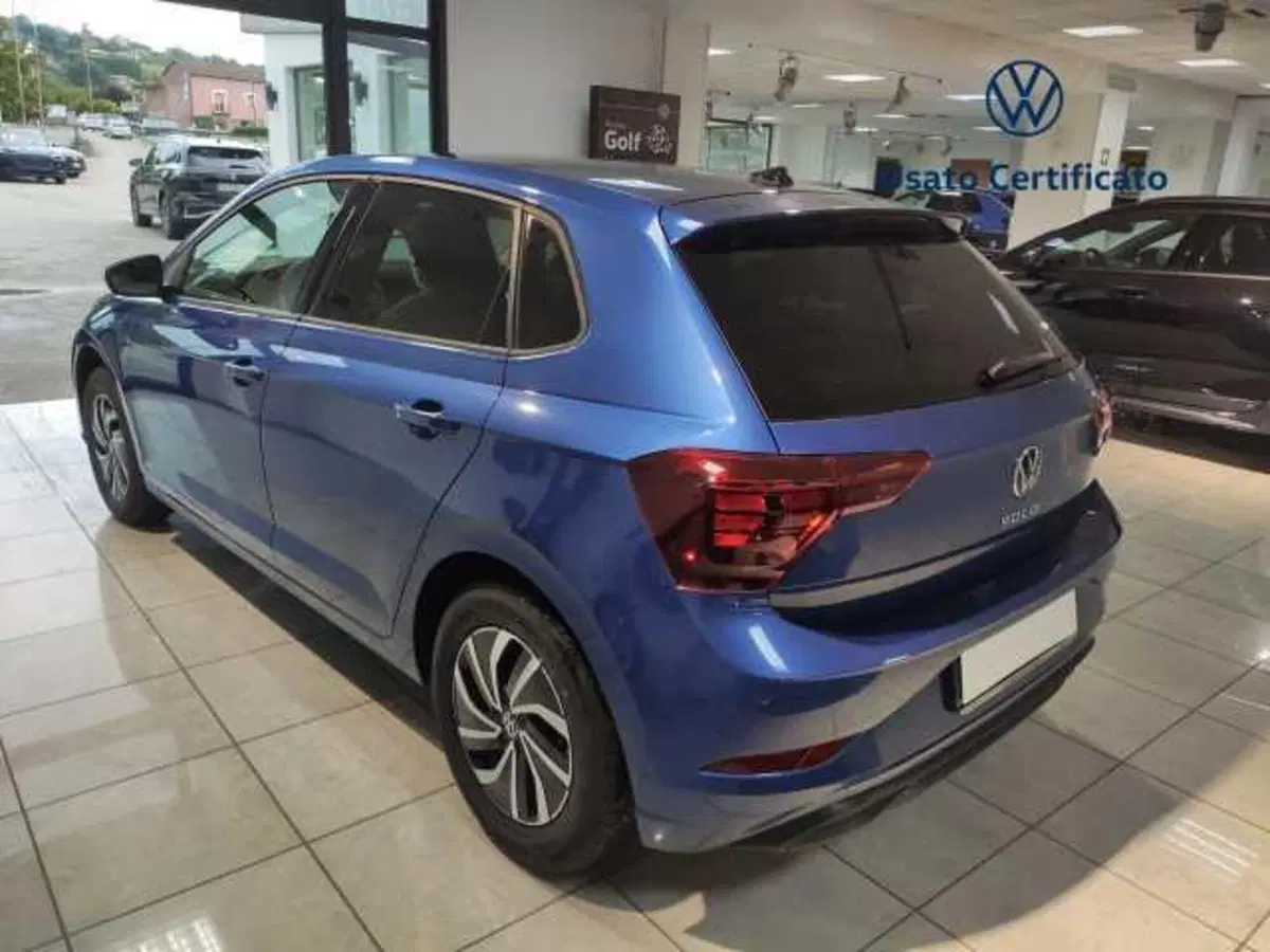 Volkswagen Polo nuova a Avellino (4)