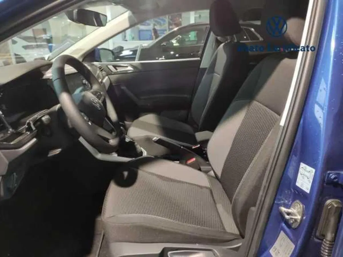 Volkswagen Polo nuova a Avellino (9)