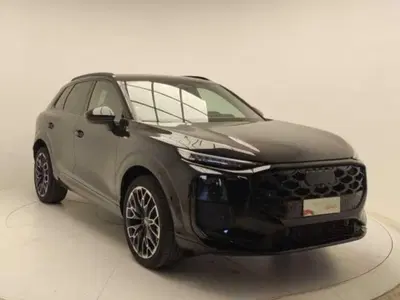 Audi Q3 35 TDI quattro S tronic S line edition nuova a Pratola Serra