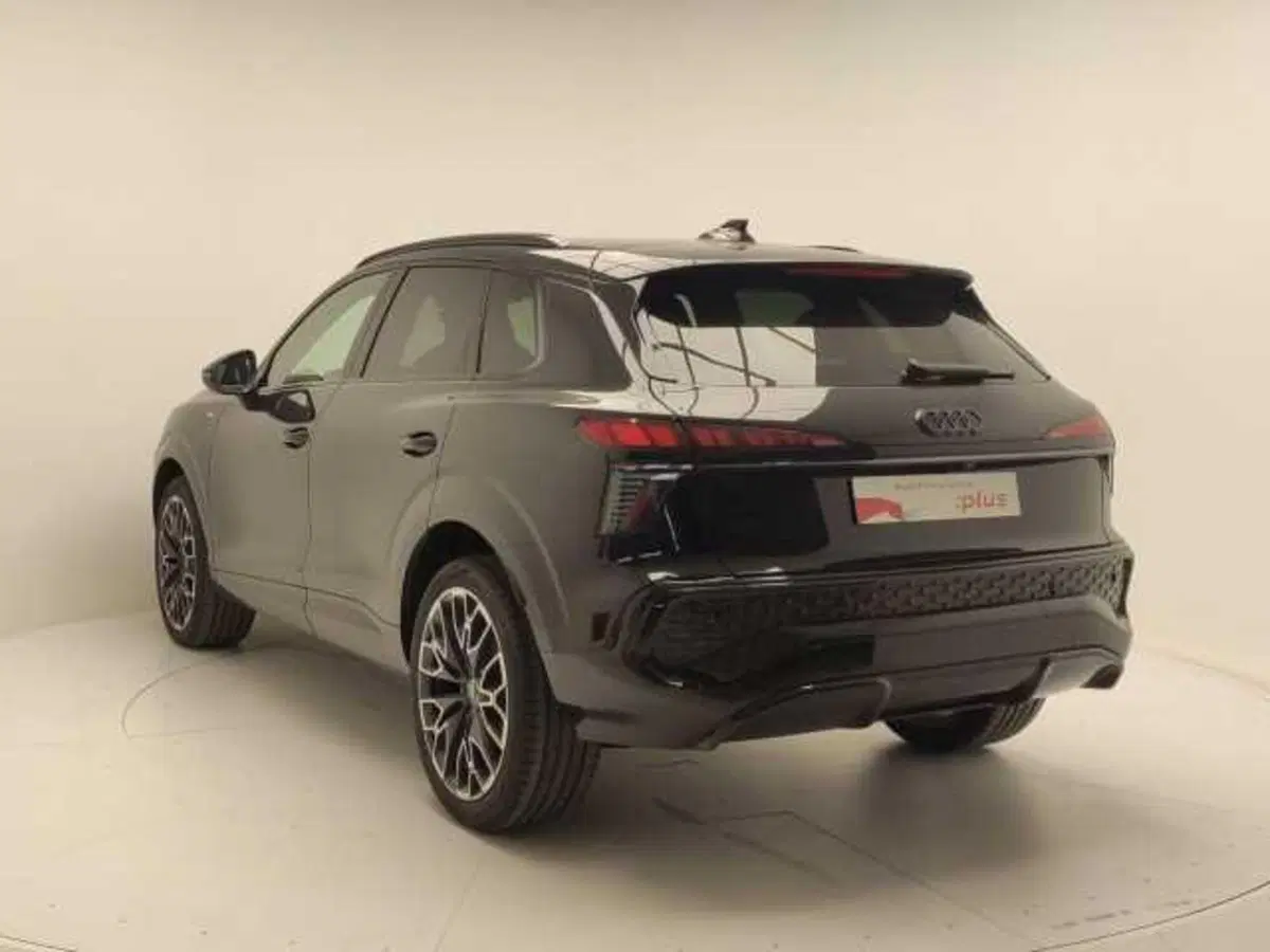 Audi Q3 nuova a Avellino (5)
