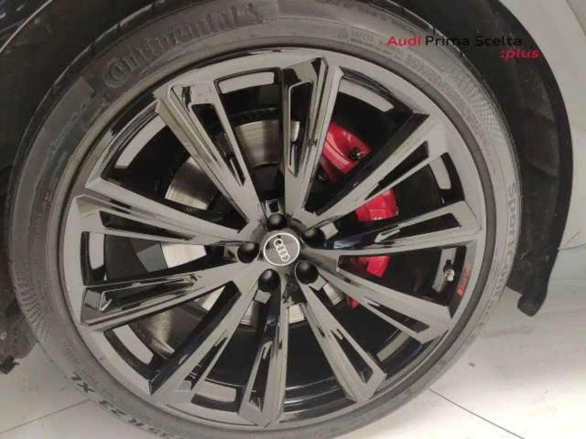 Audi SQ8 usata a Avellino (11)