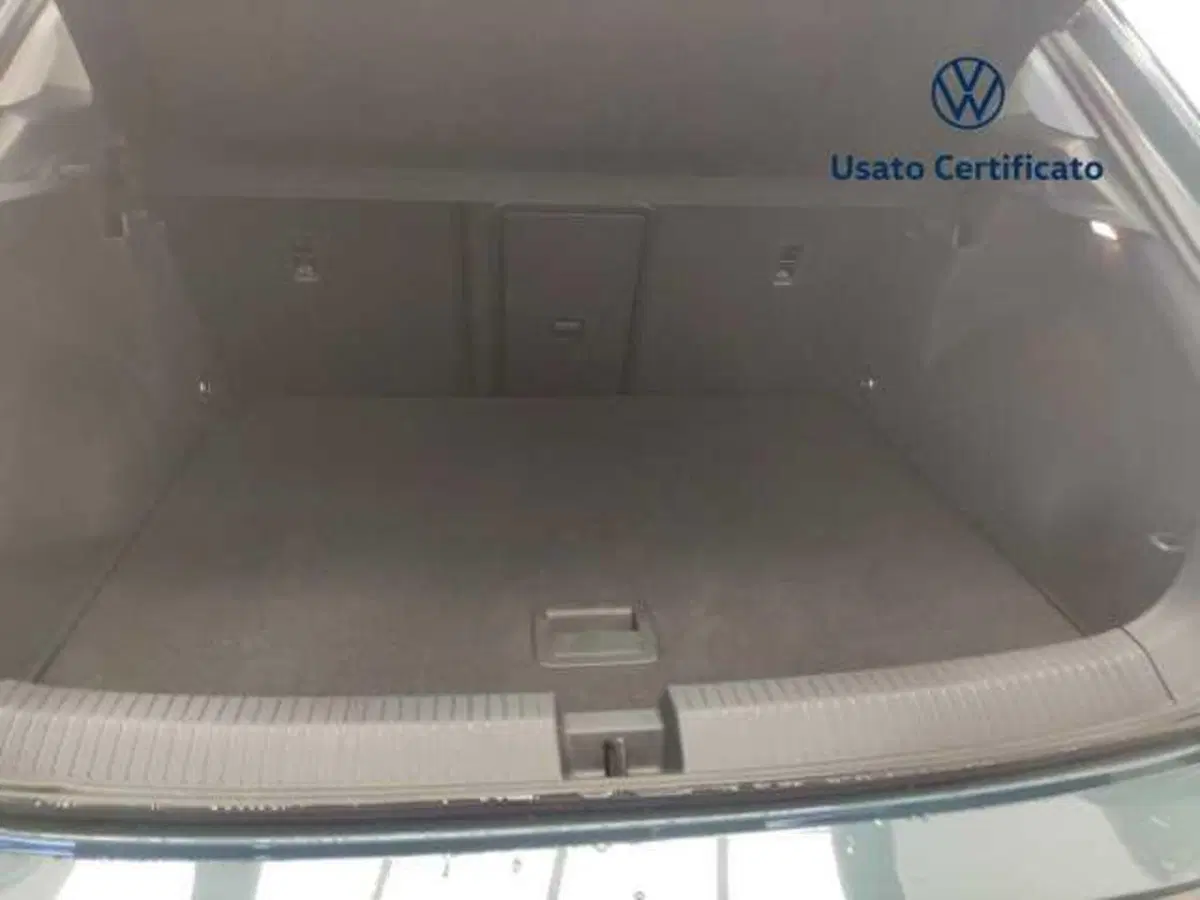 Volkswagen T-Roc usata a Avellino (12)