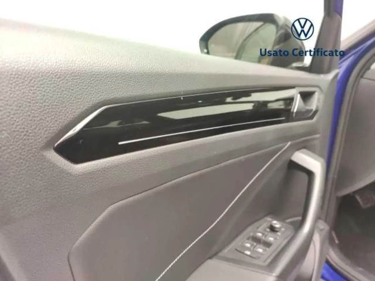 Volkswagen T-Roc usata a Avellino (18)