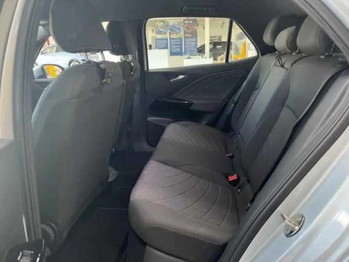 Volkswagen ID.3 usata a Avellino (18)