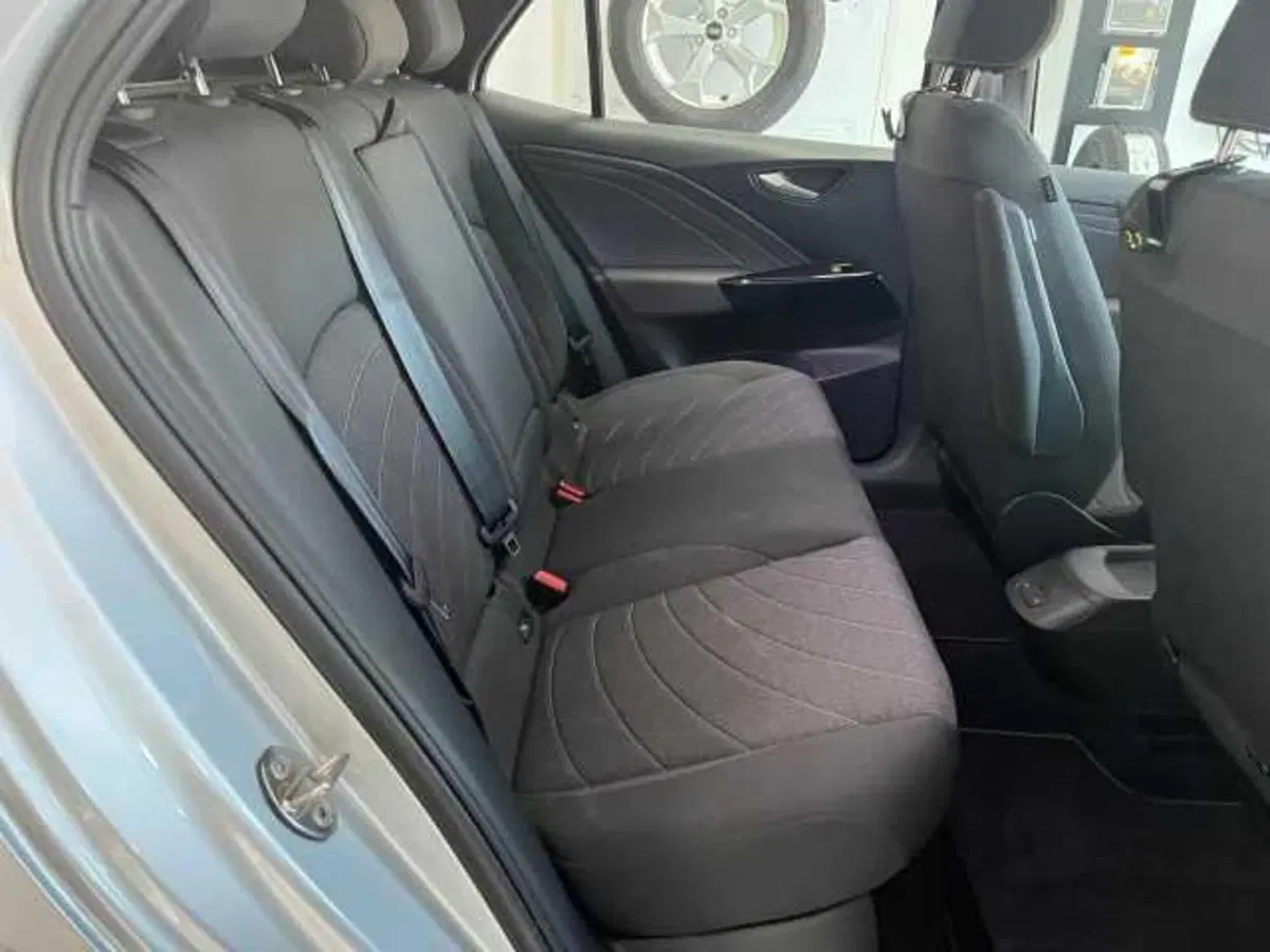 Volkswagen ID.3 usata a Avellino (19)
